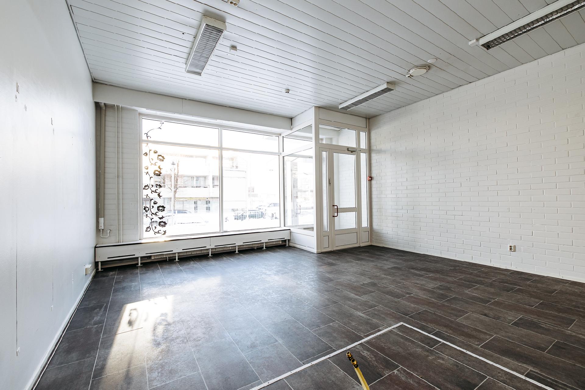 Laulajantie 10, Keskusta, Kurikka