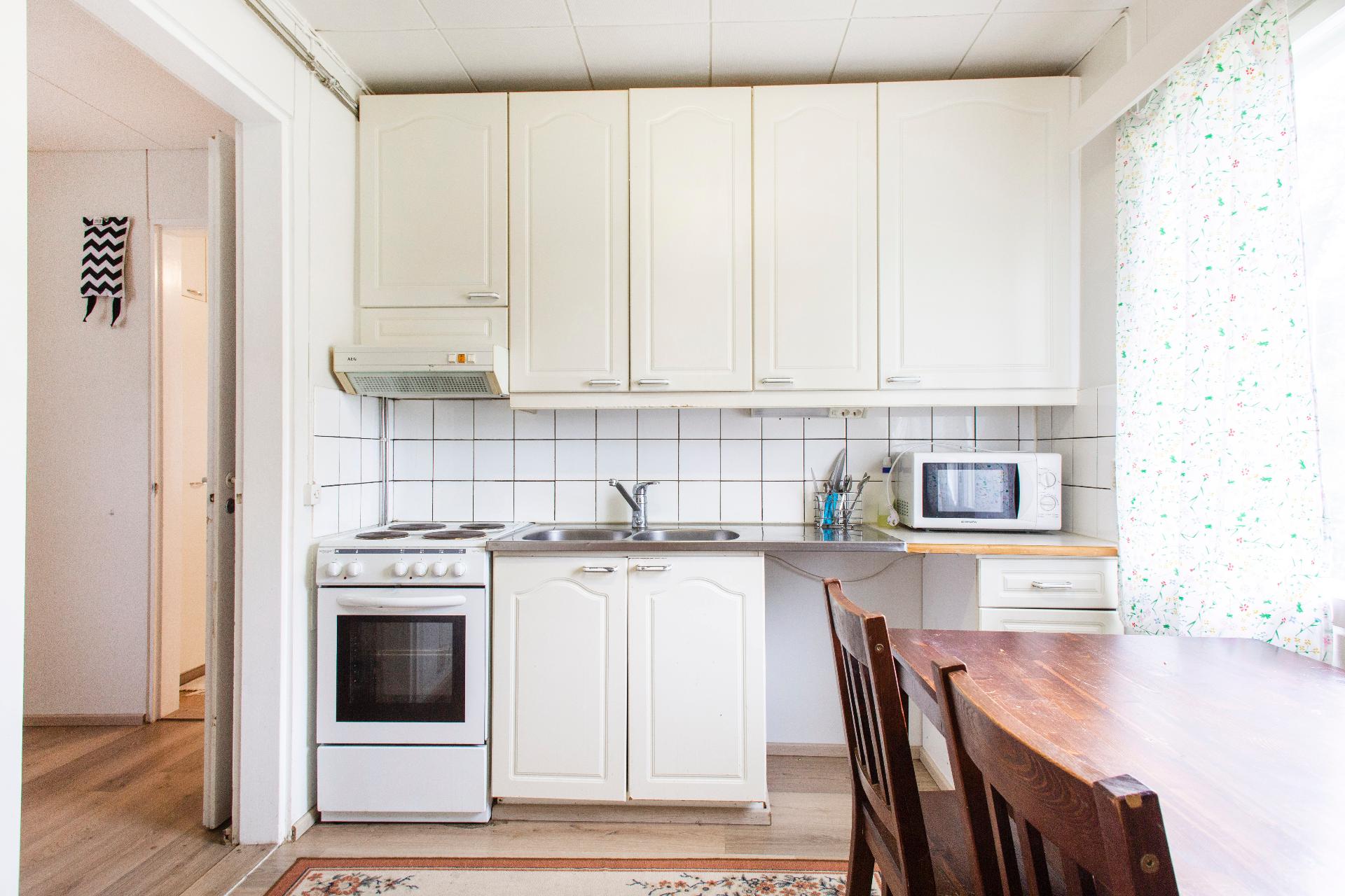 vuokratalon keittiö