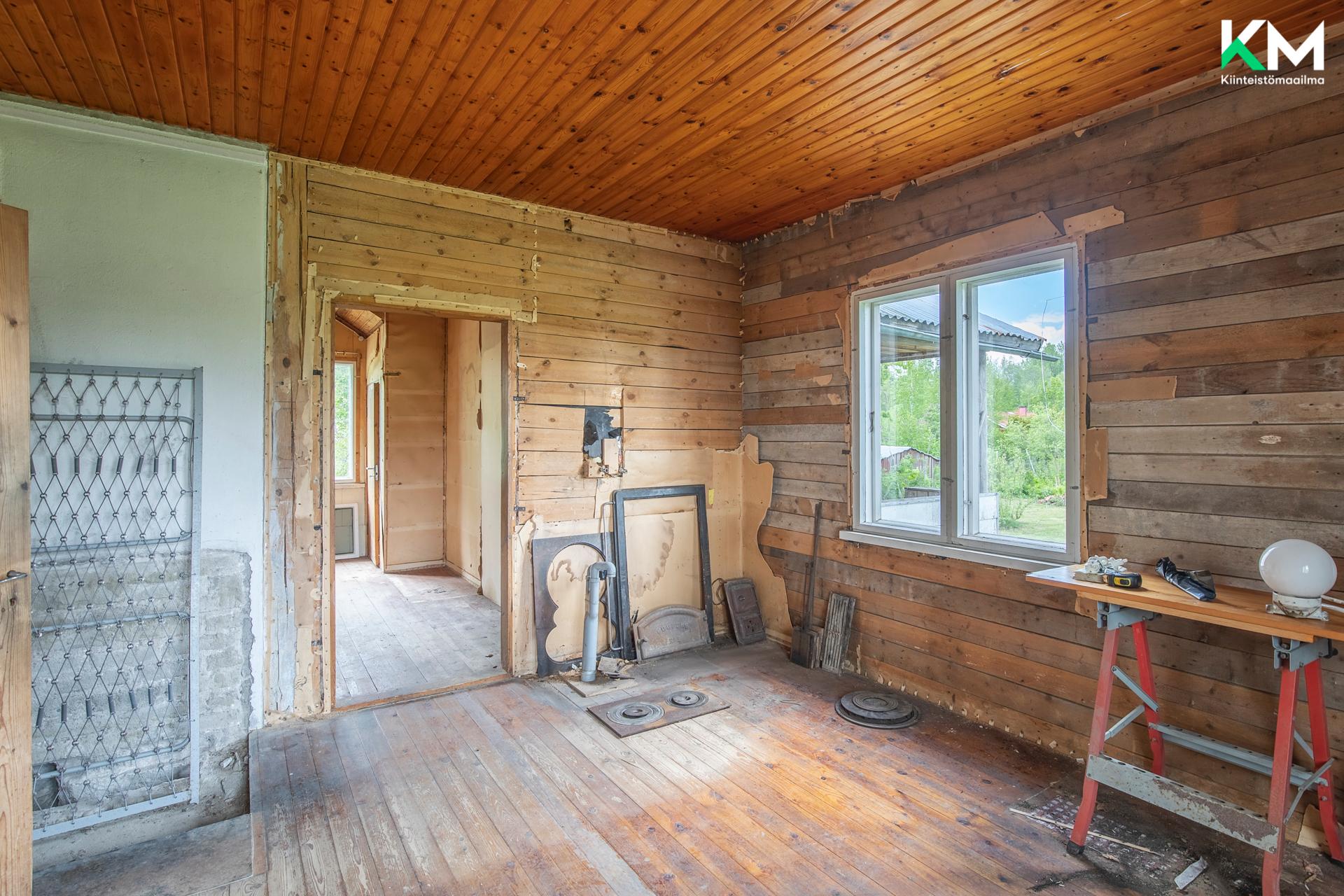 Pikkukyläntie 11, Turkhauta, Hausjärvi