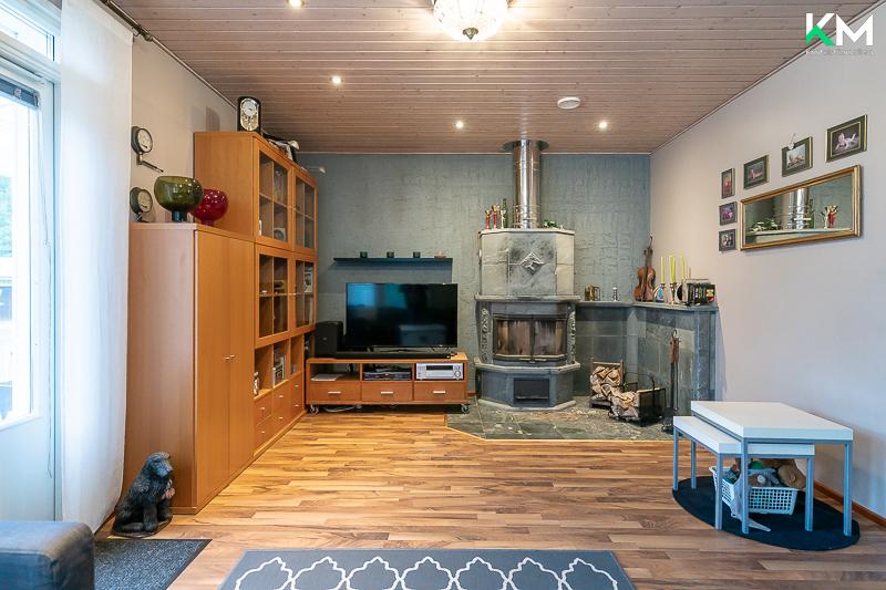 Varaava takka tuo tunnelmaa ja tukee energiansäästössä.