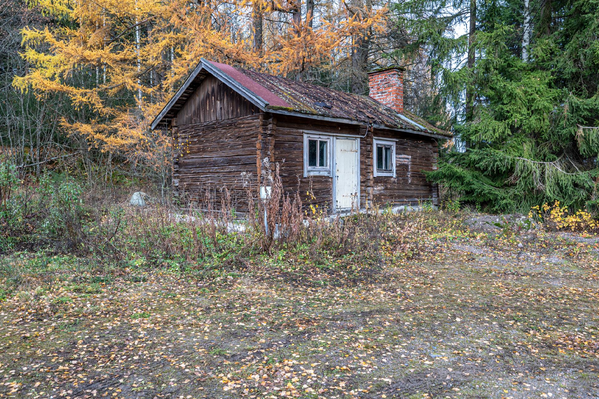Purkukuntoinen sauna