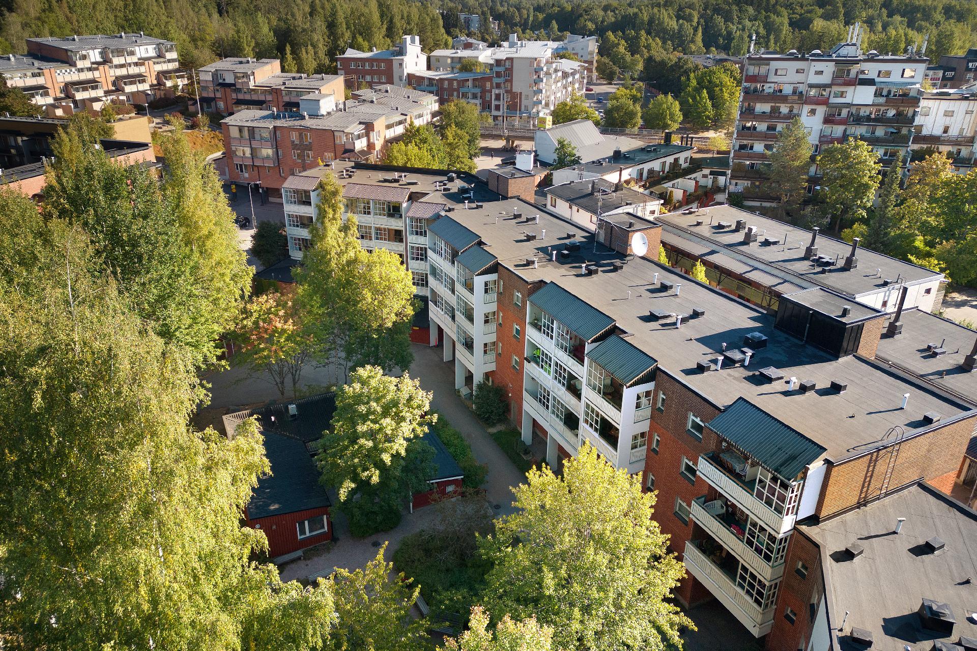 Puustellintie 4, Malminkartano, Helsinki