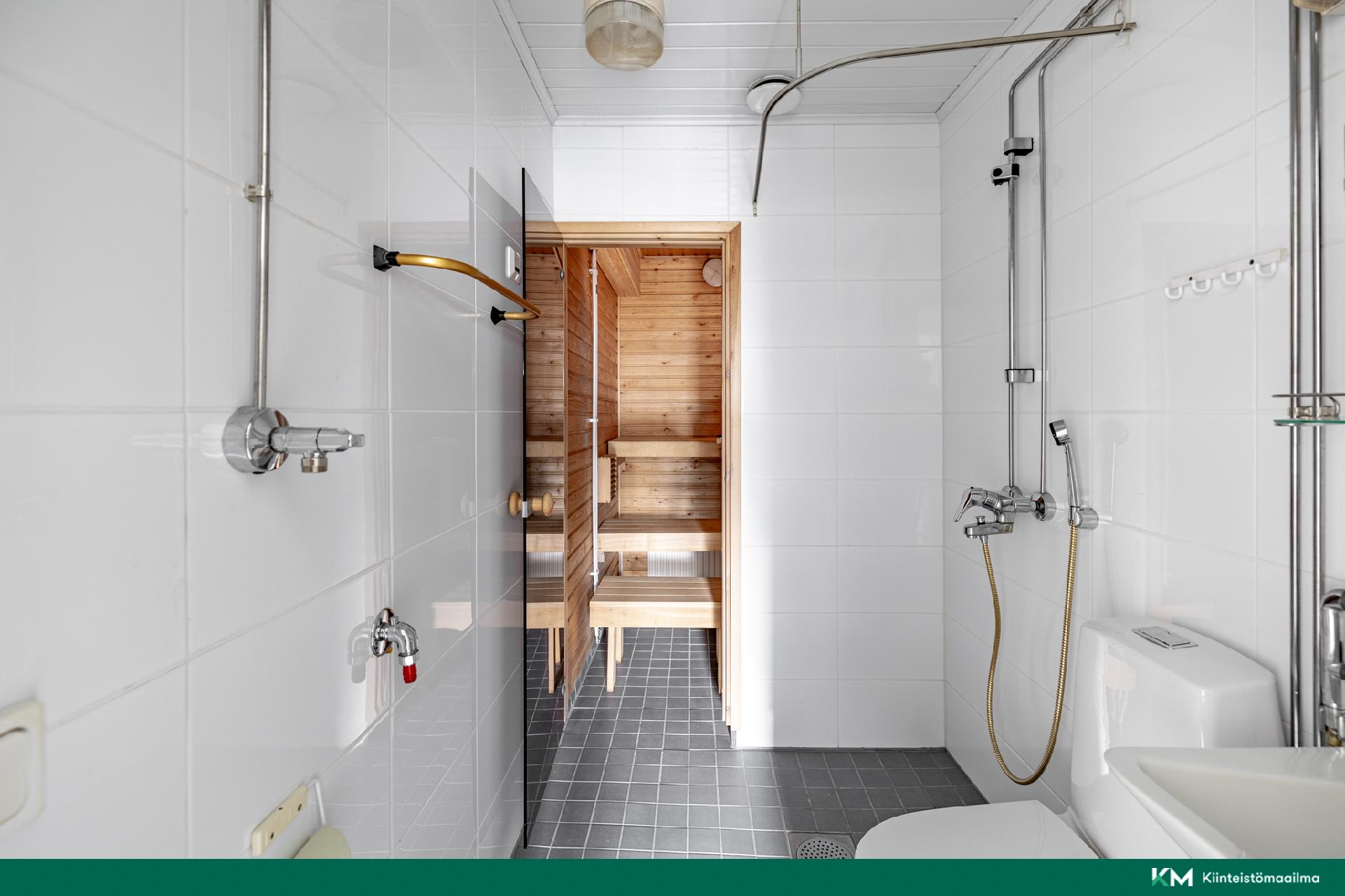 Koivutie 1, Hirvensalmi