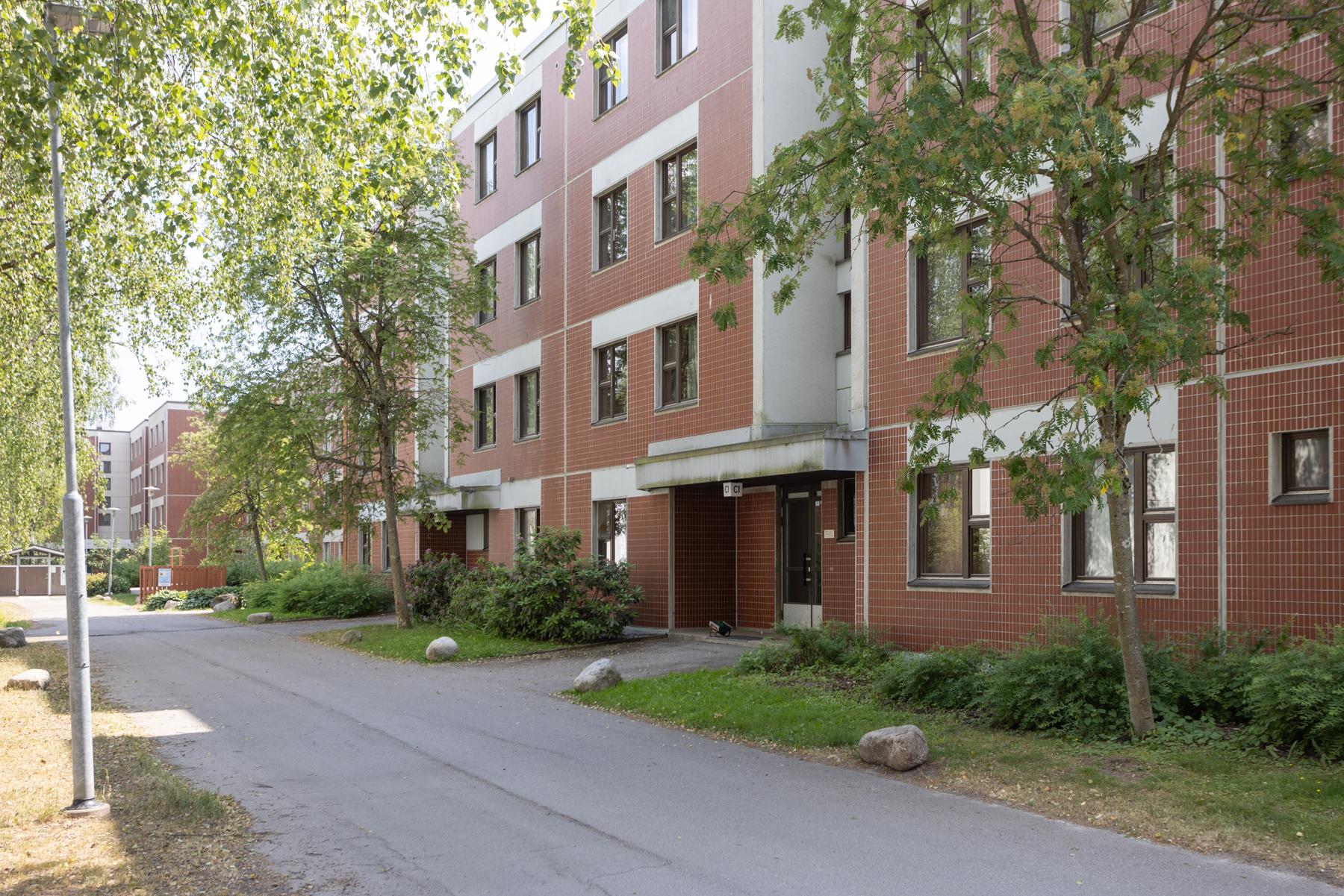 Sisäänkäynti (vehreään aikaan)