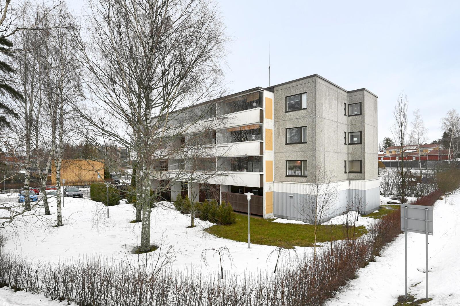 Mannilantie 1, Keskus, Järvenpää