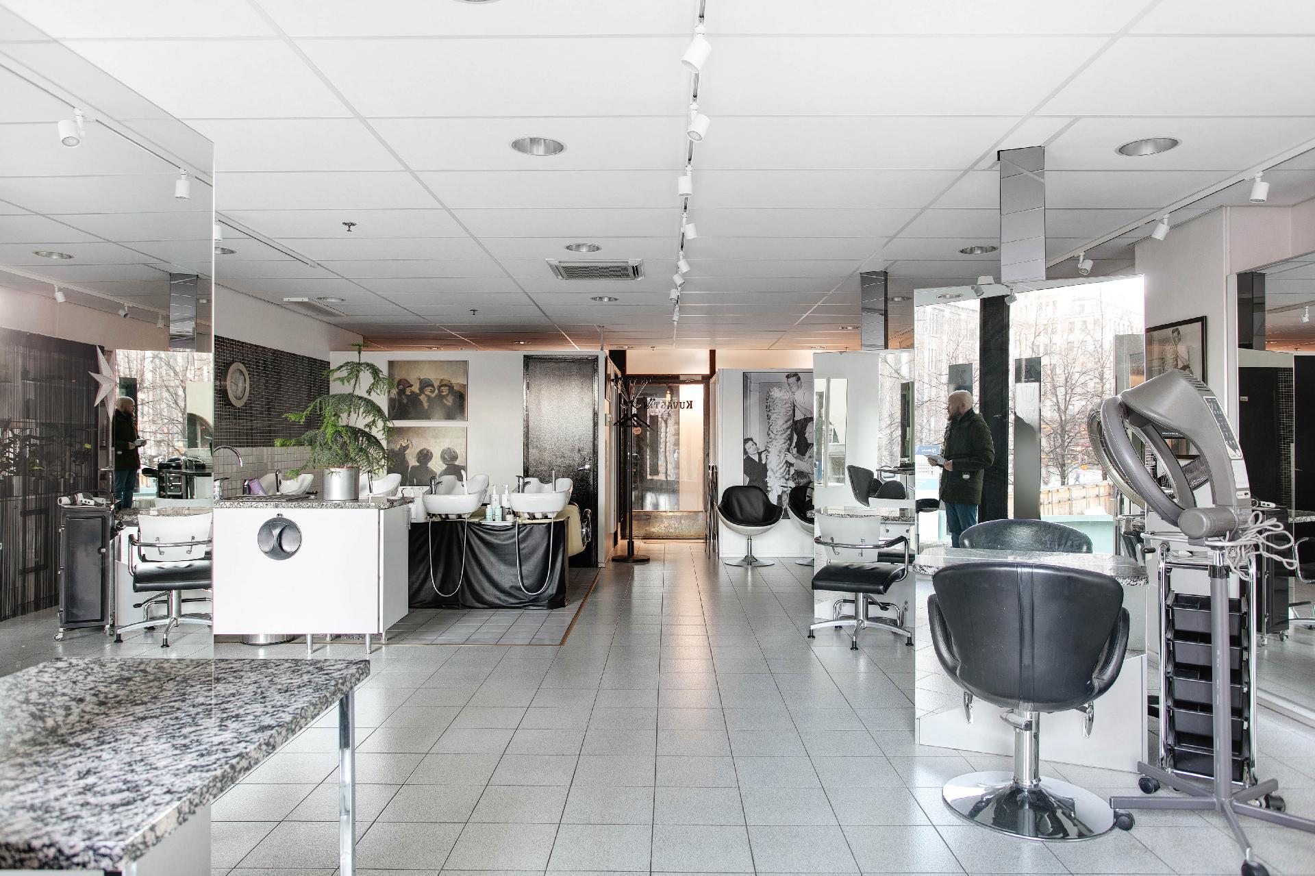 Mikonkatu 8, Kluuvi, Helsinki