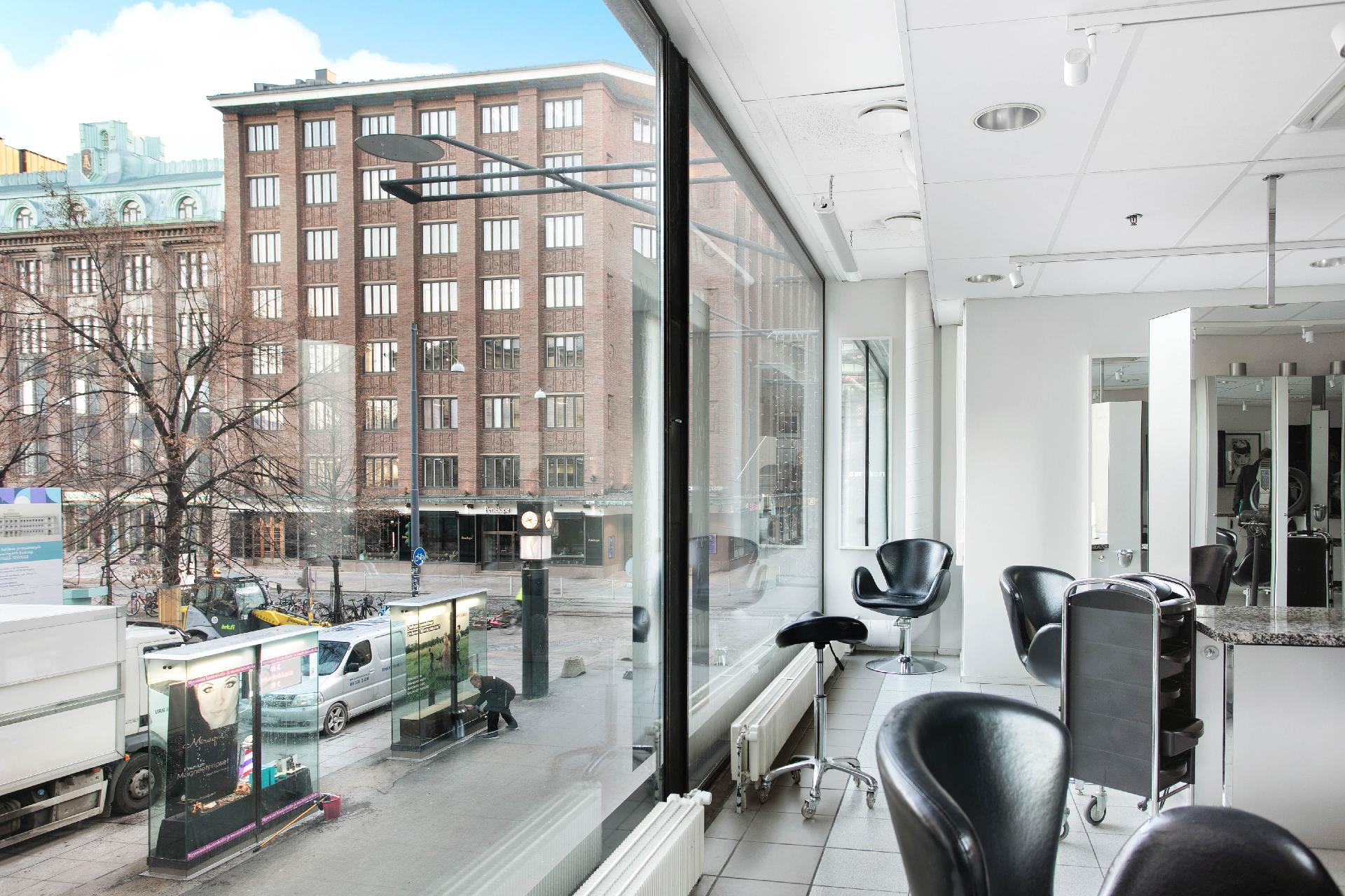 Mikonkatu 8, Kluuvi, Helsinki