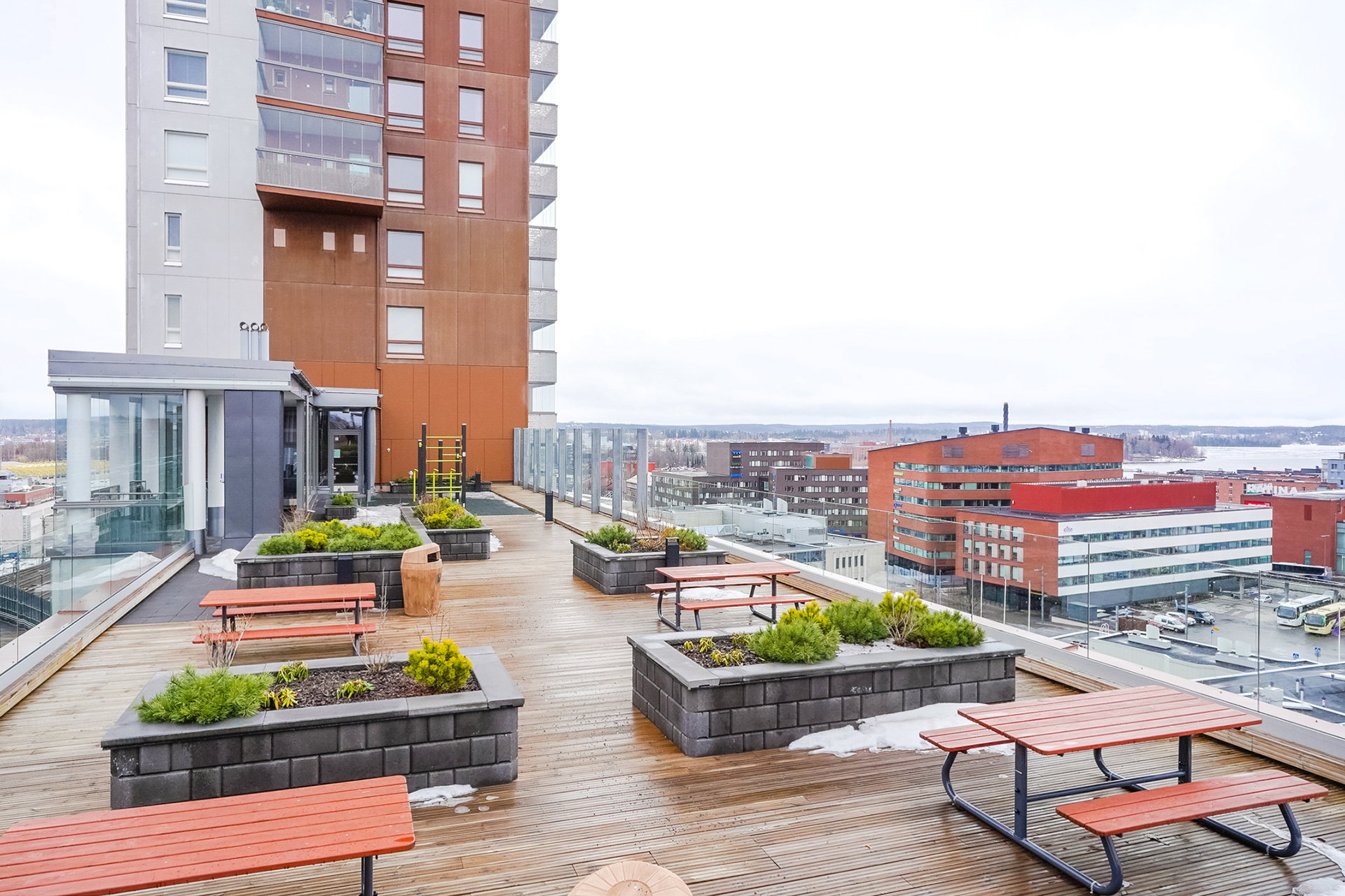 Oleskelupiha, 7. krs.