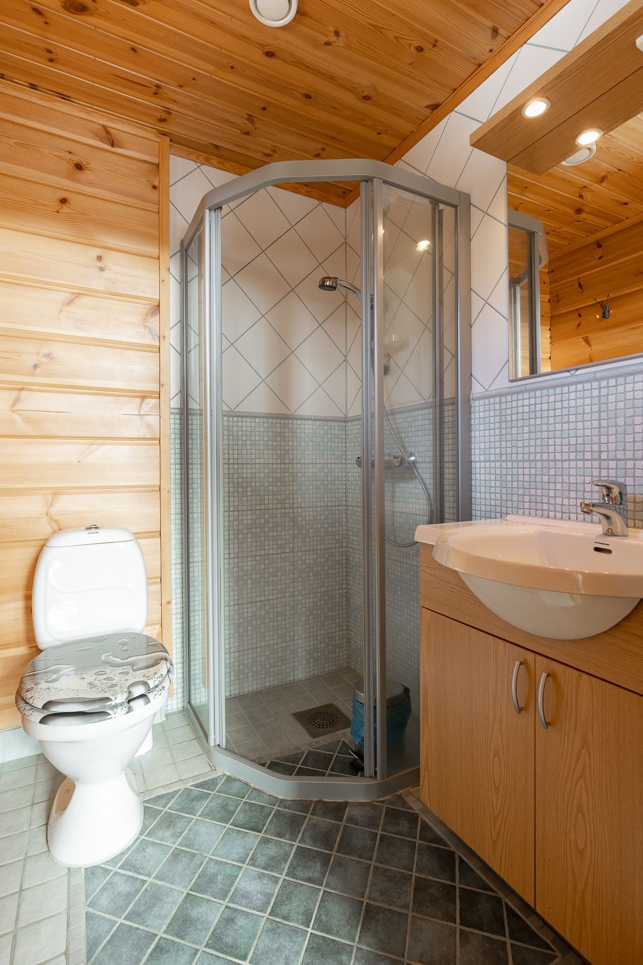 alakerran wc