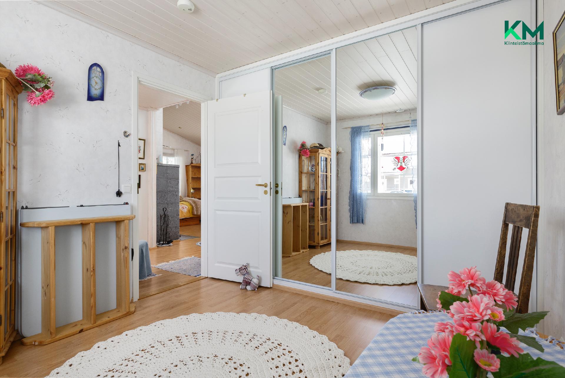 Rusthollintie 1, Oripää, Oripää