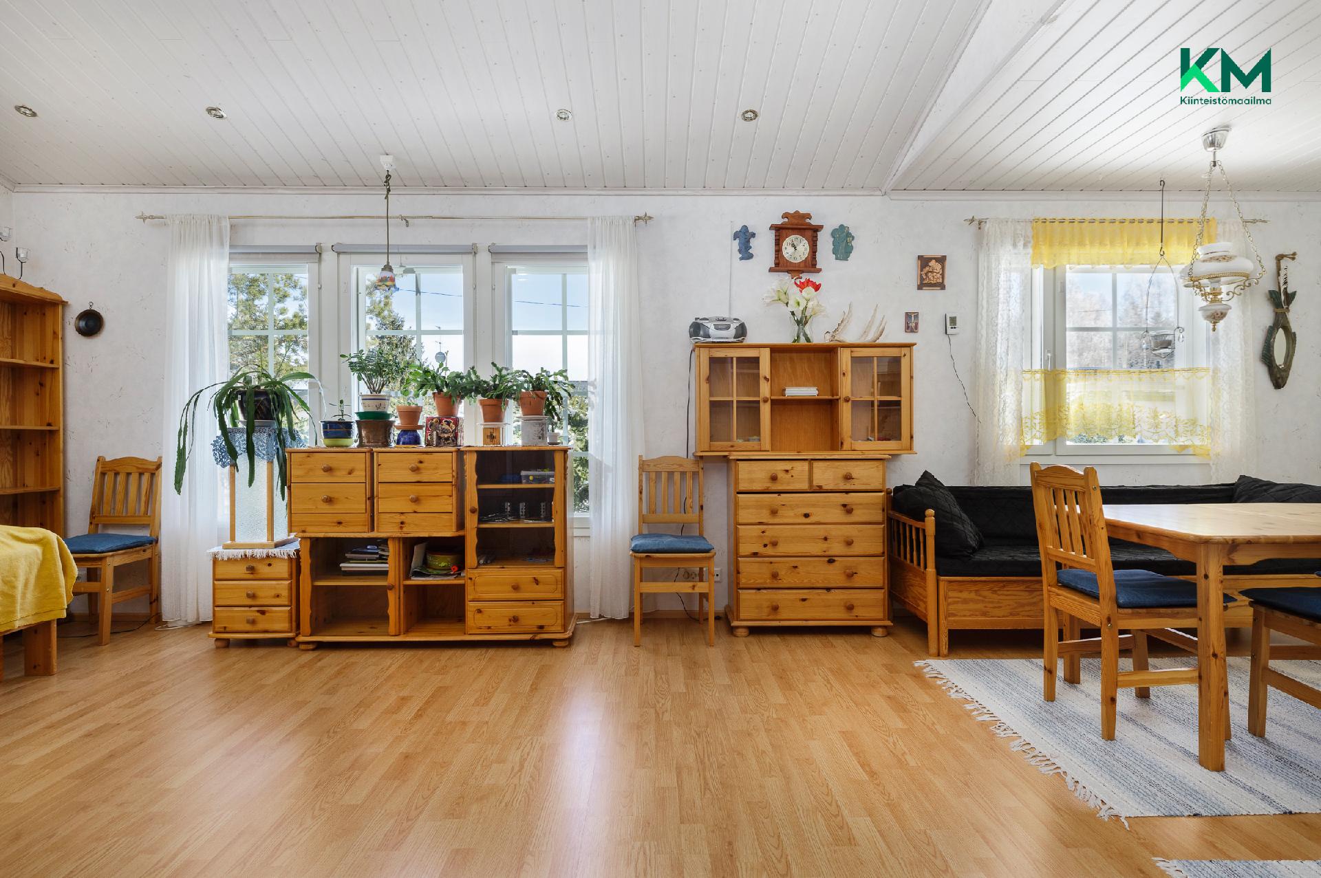 Rusthollintie 1, Oripää, Oripää