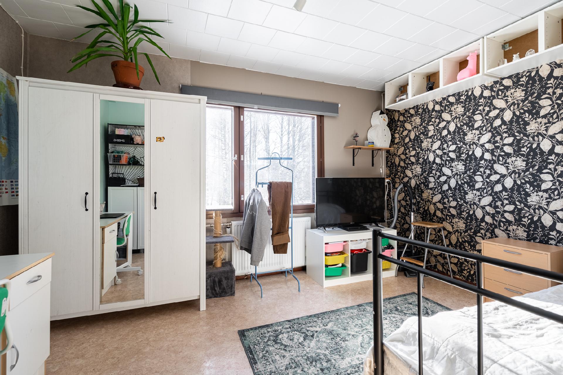 Keskikerroksen makuuhuone