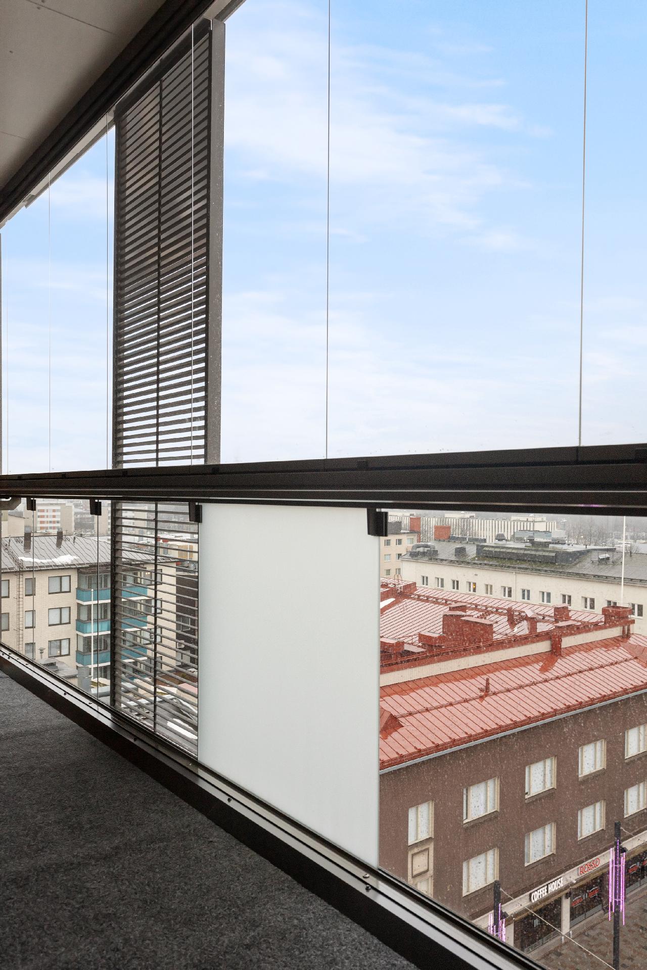 Näkymät huoneiston A 53 parvekkeelta