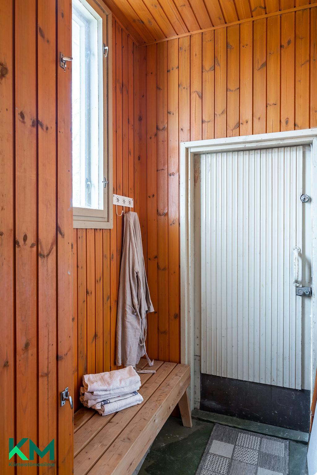 Pappilantie 1, Lästilä, Kuhmoinen