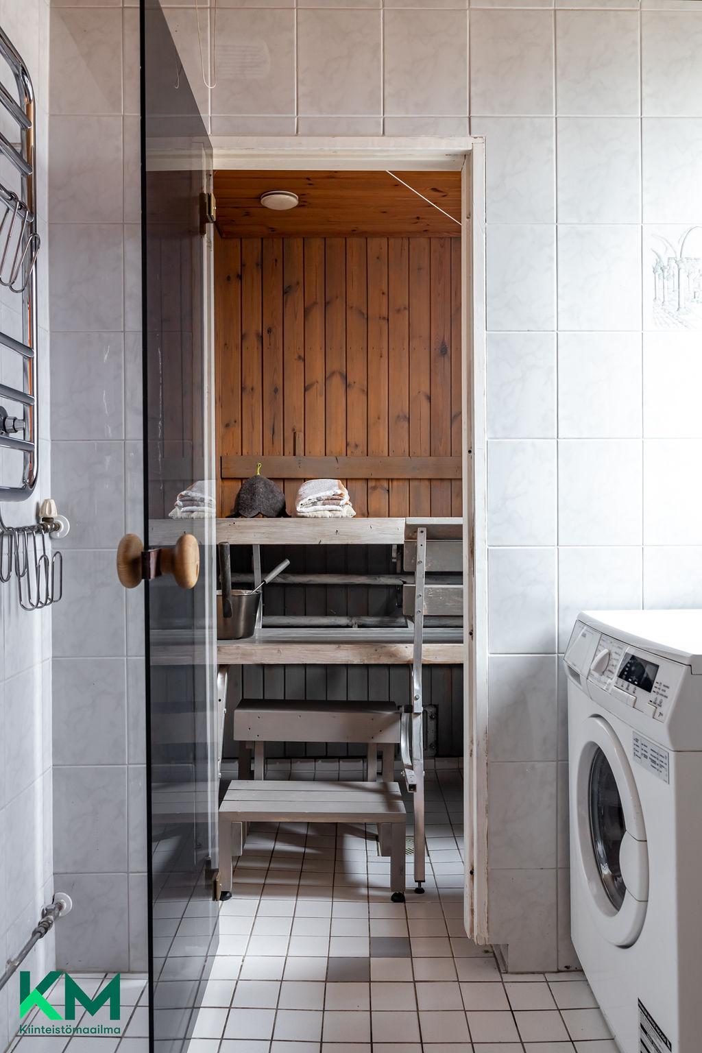 Pappilantie 1, Lästilä, Kuhmoinen