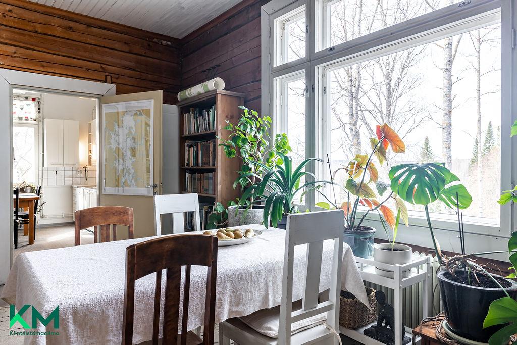 Pappilantie 1, Lästilä, Kuhmoinen