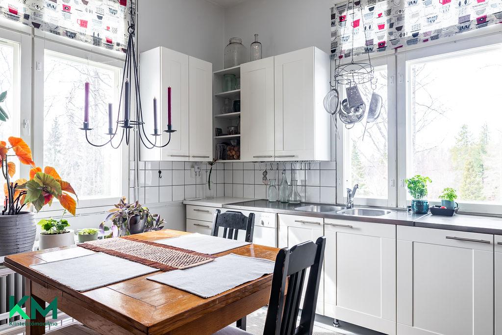 Pappilantie 1, Lästilä, Kuhmoinen