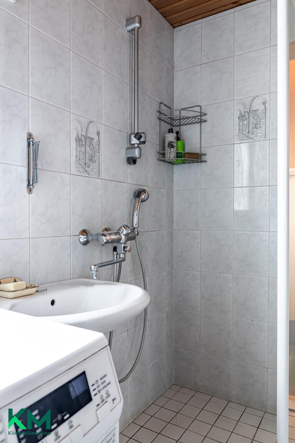 Pappilantie 1, Lästilä, Kuhmoinen