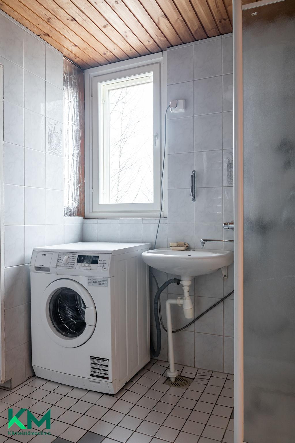 Pappilantie 1, Lästilä, Kuhmoinen