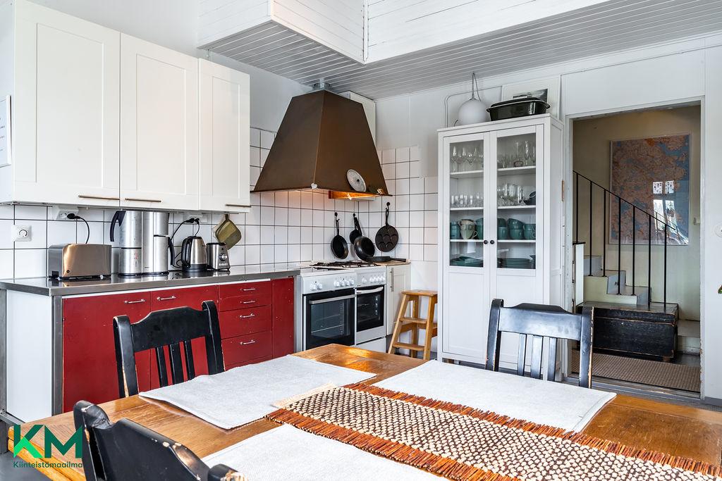 Pappilantie 1, Lästilä, Kuhmoinen