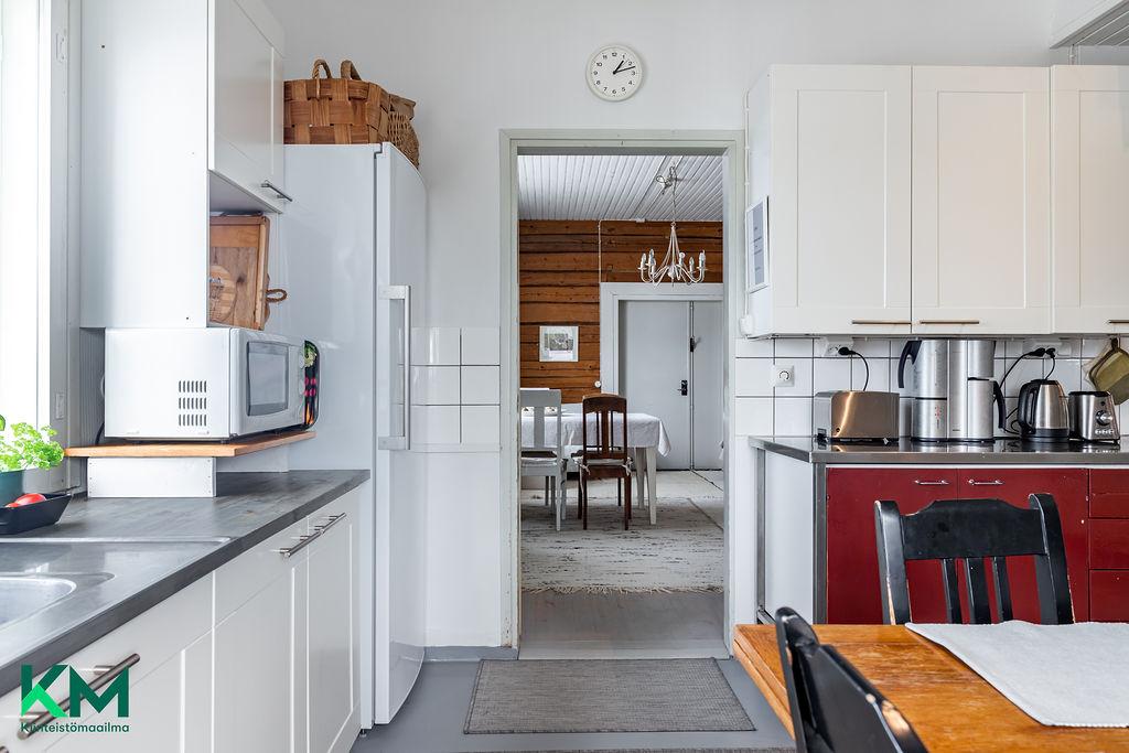 Pappilantie 1, Lästilä, Kuhmoinen