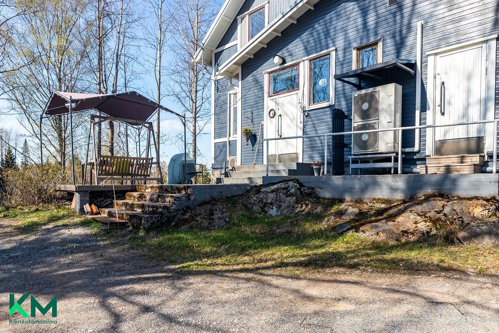 Pappilantie 1, Lästilä, Kuhmoinen