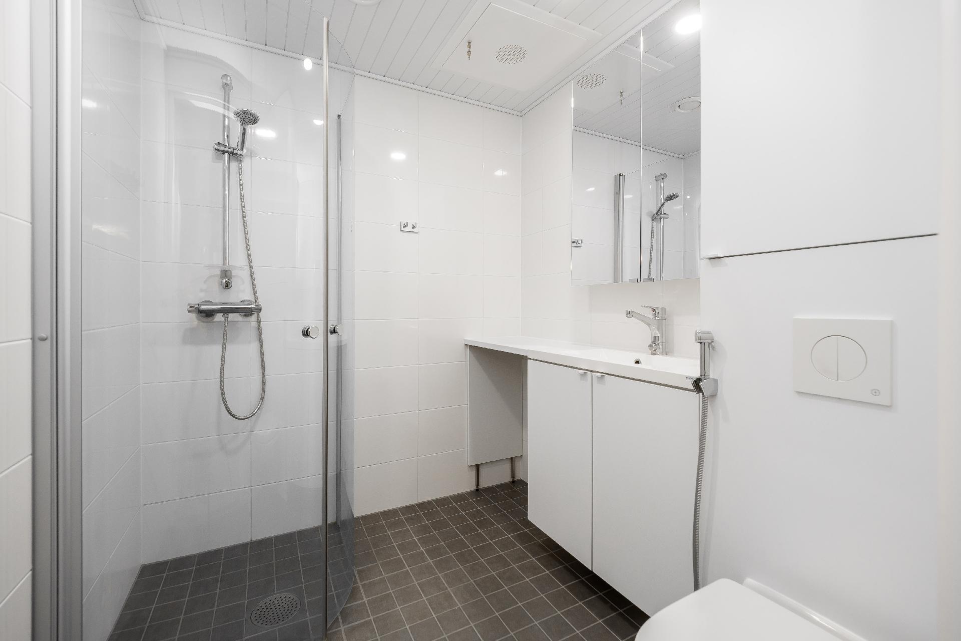 Albertinkatu 9, Keskusta, Oulu