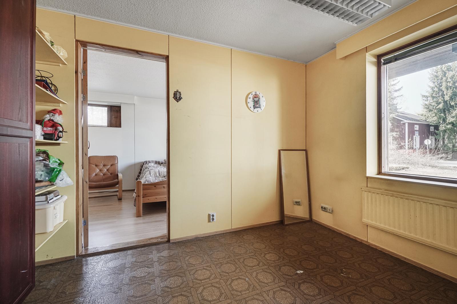 Laurilantie 4, Räätykänmäki, Riihimäki