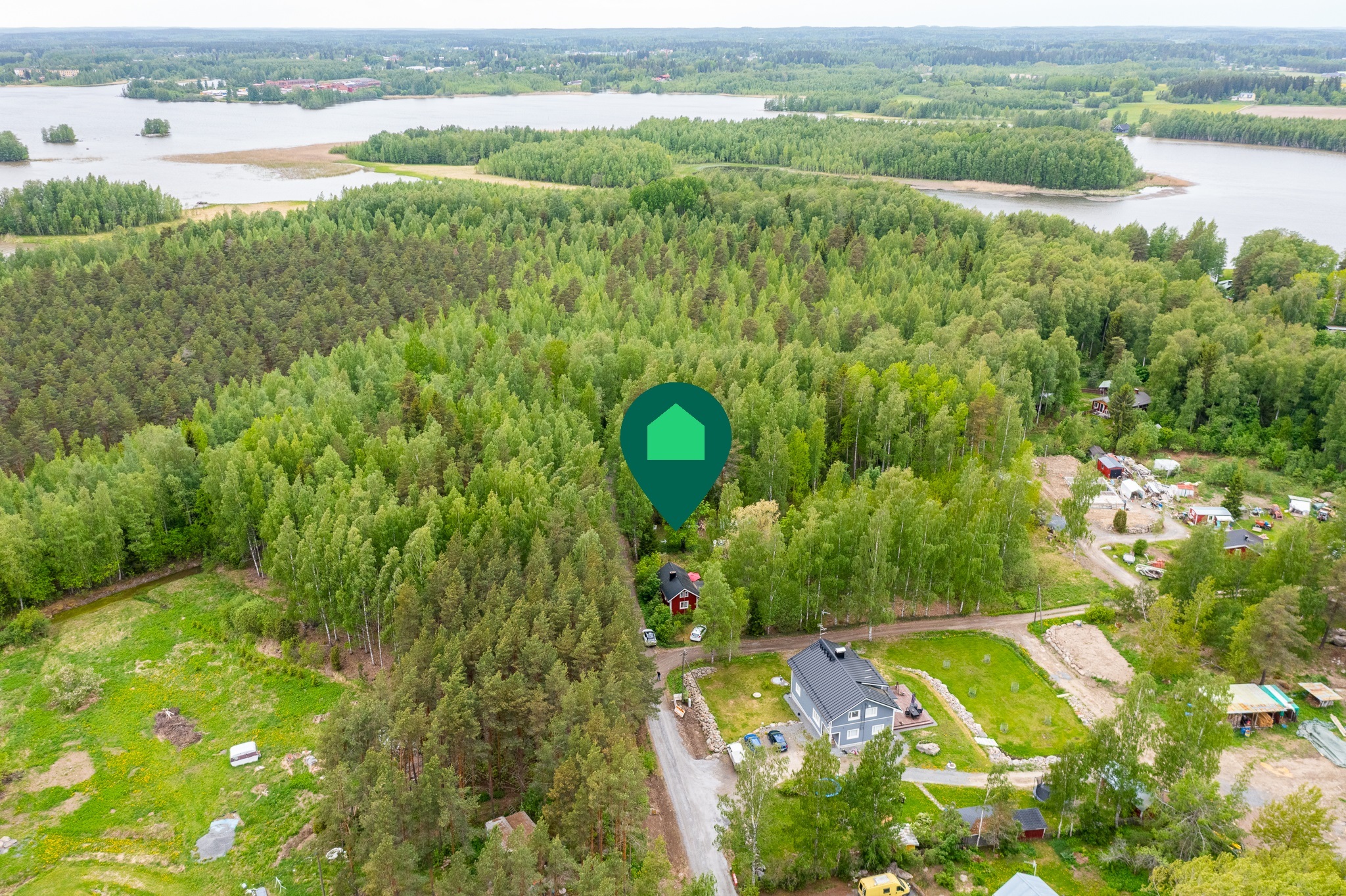 Väänteenpolku 1, Metsäkansa