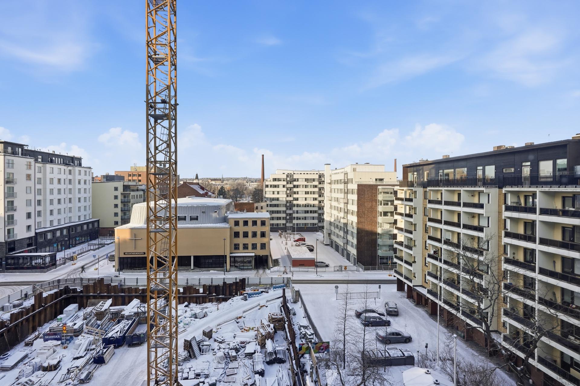 Näkymäkuvat 6. krs asunnosta B83