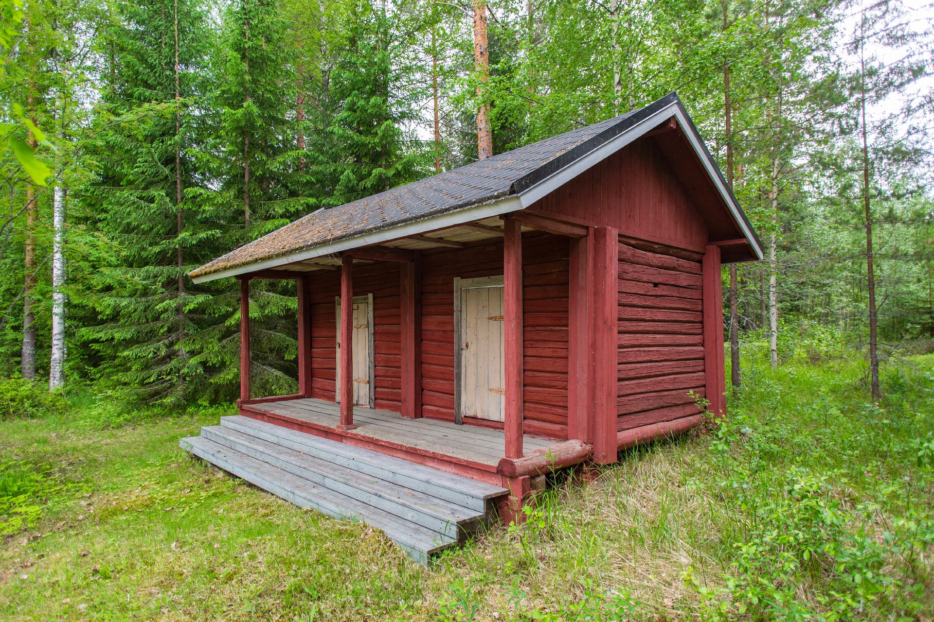 toinen aittarakennus