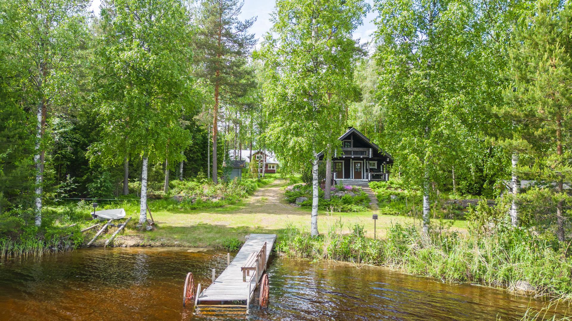 Loivasti syvenevä hiekkaranta