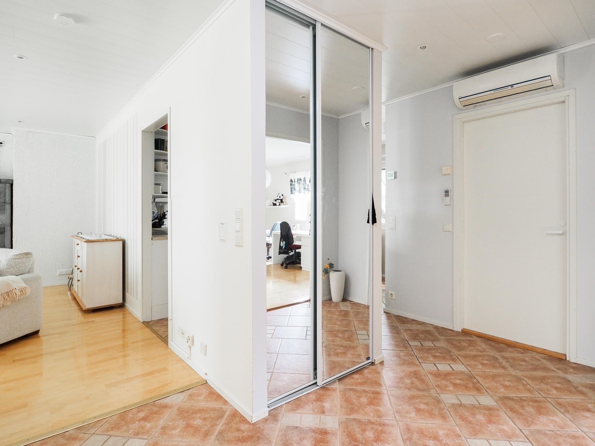 Voudinkuja 3, Parooninmäki, Riihimäki