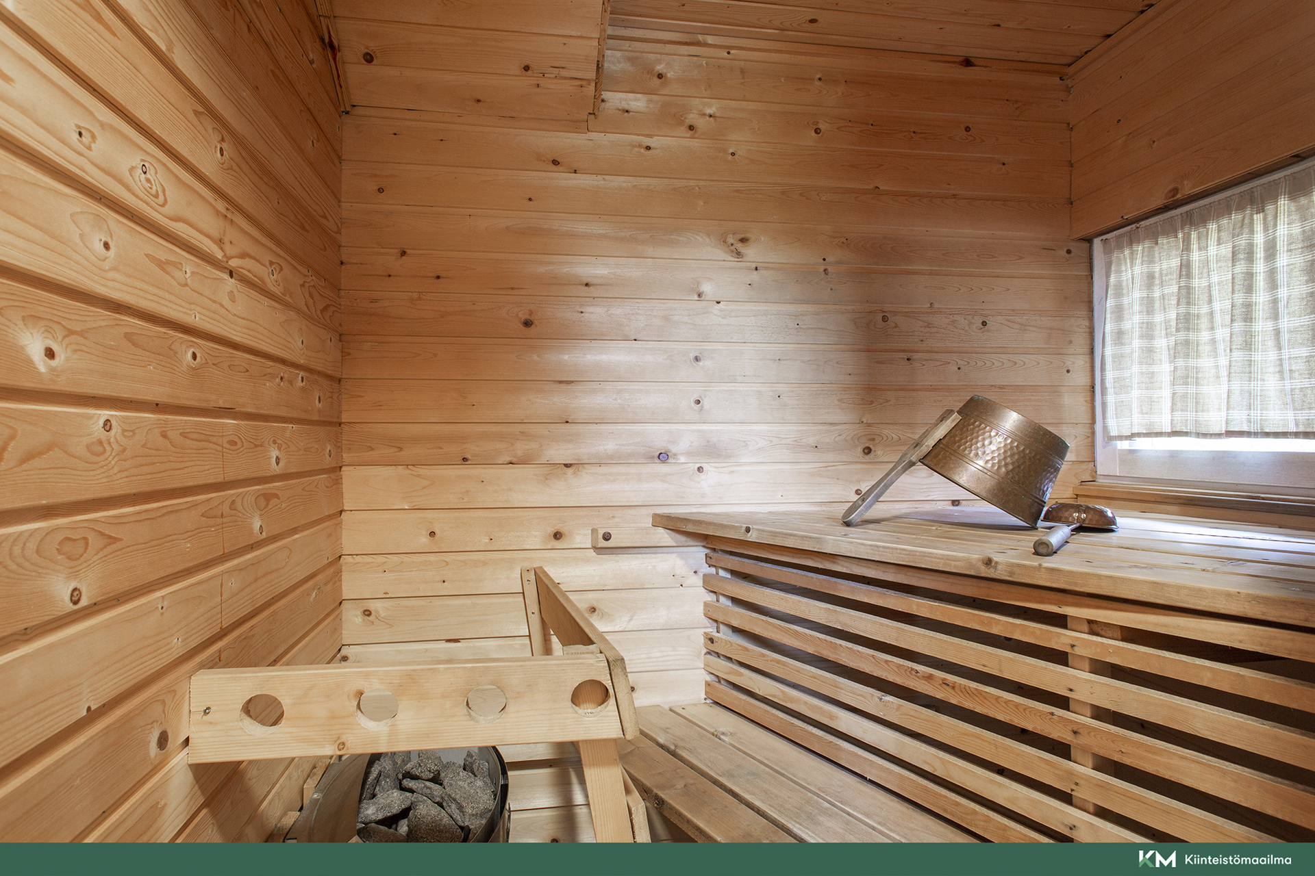 Mökin 2 sauna