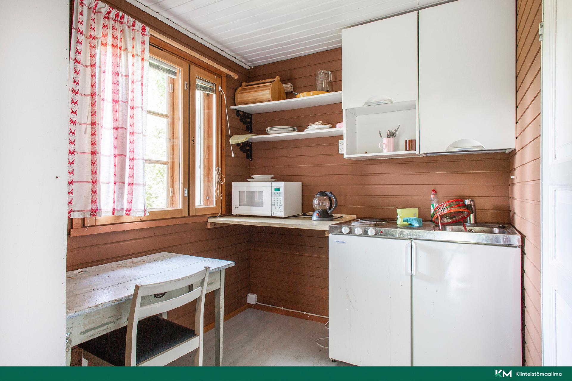 Telkonlahdentie 103, Kangasniemi