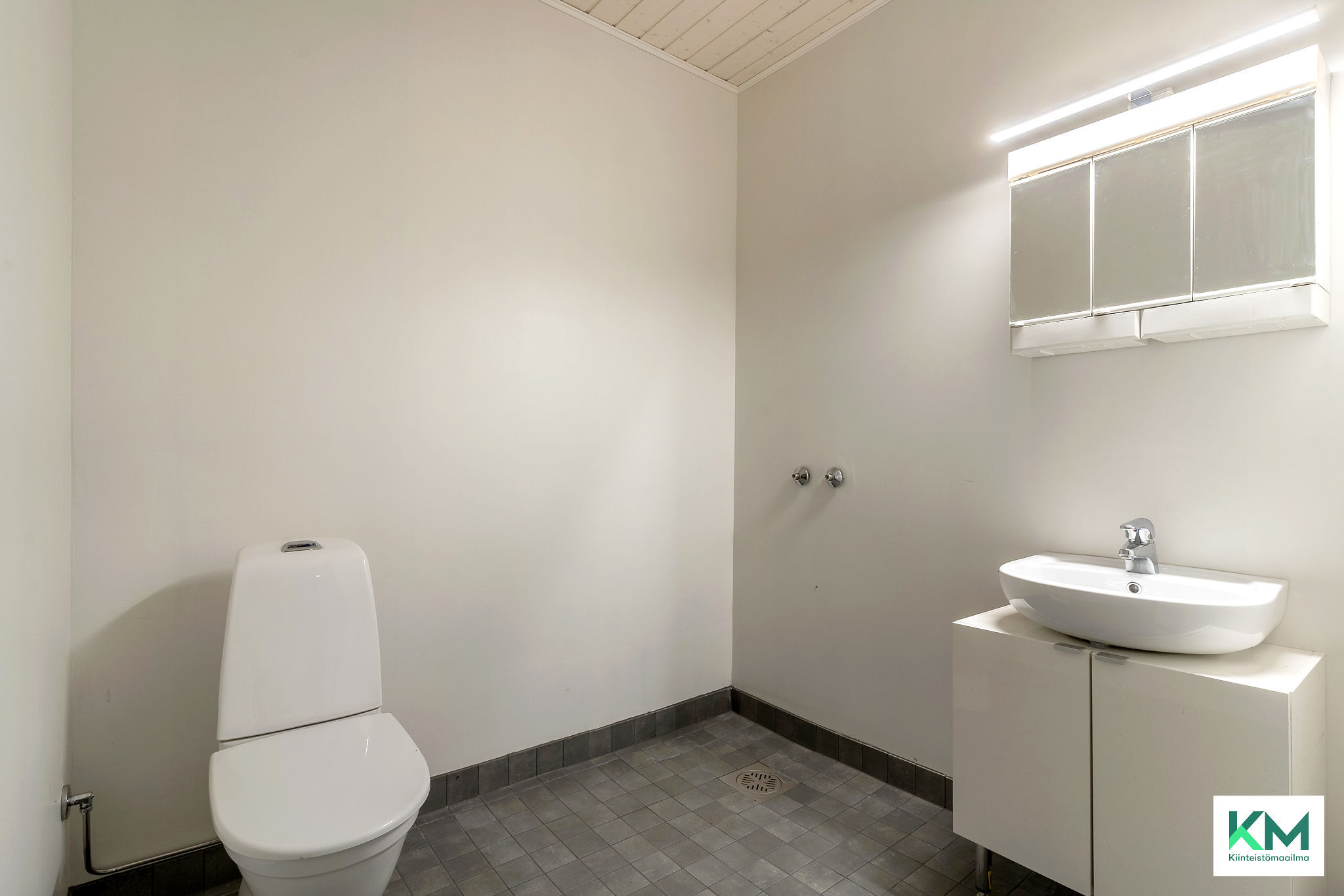 Tallin WC.