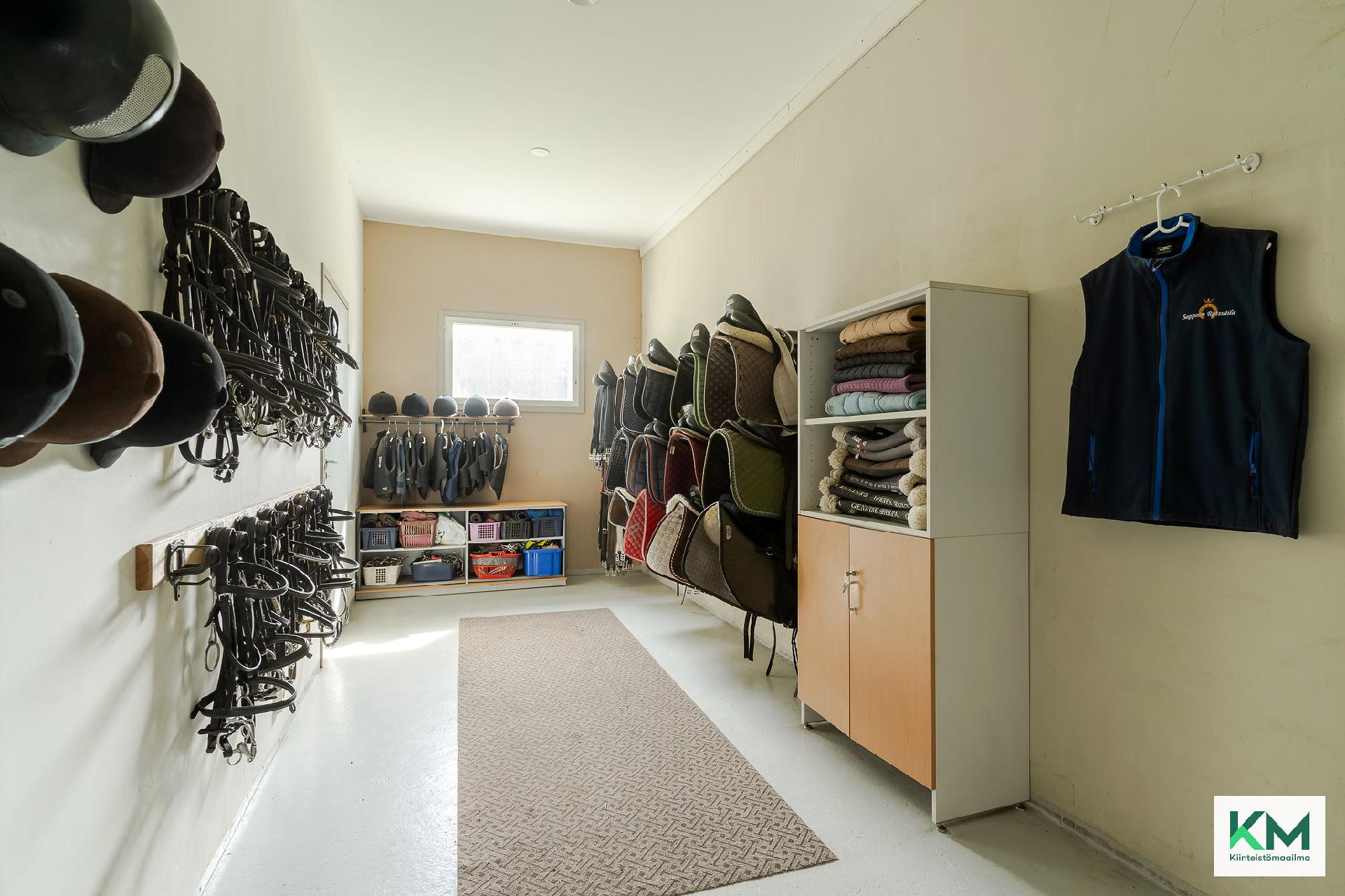 Tallin varustehuone.