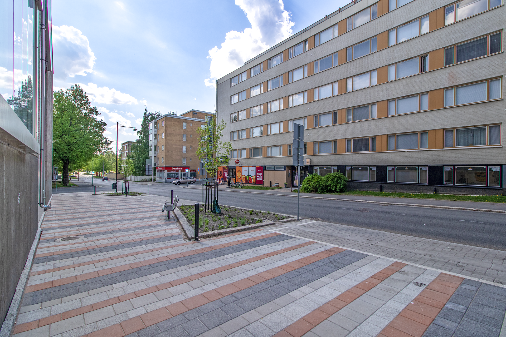 Kuopionlahden rantaa vain muutama sata metriä