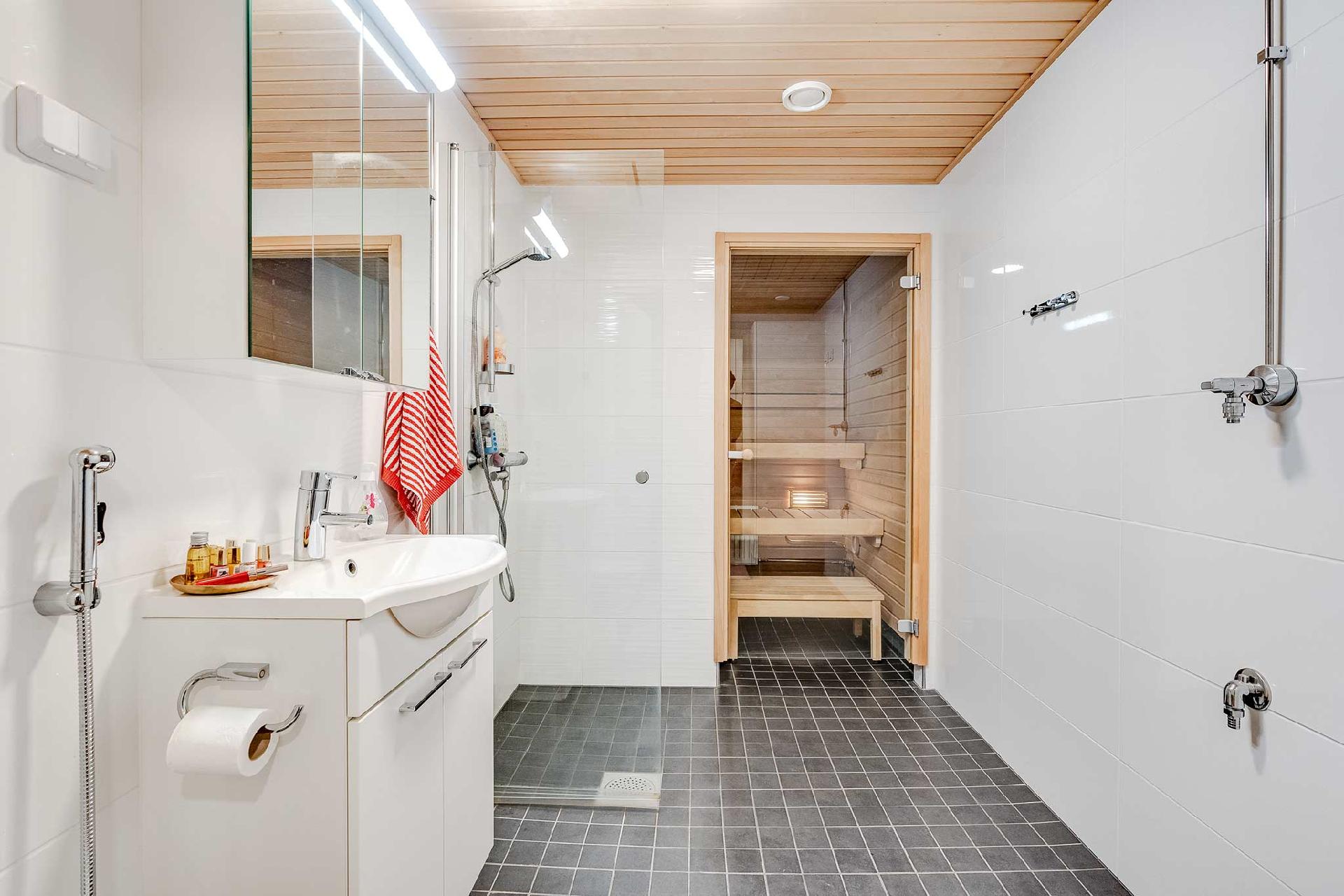 Männistönkatu 3, Halkoniemi, Tampere