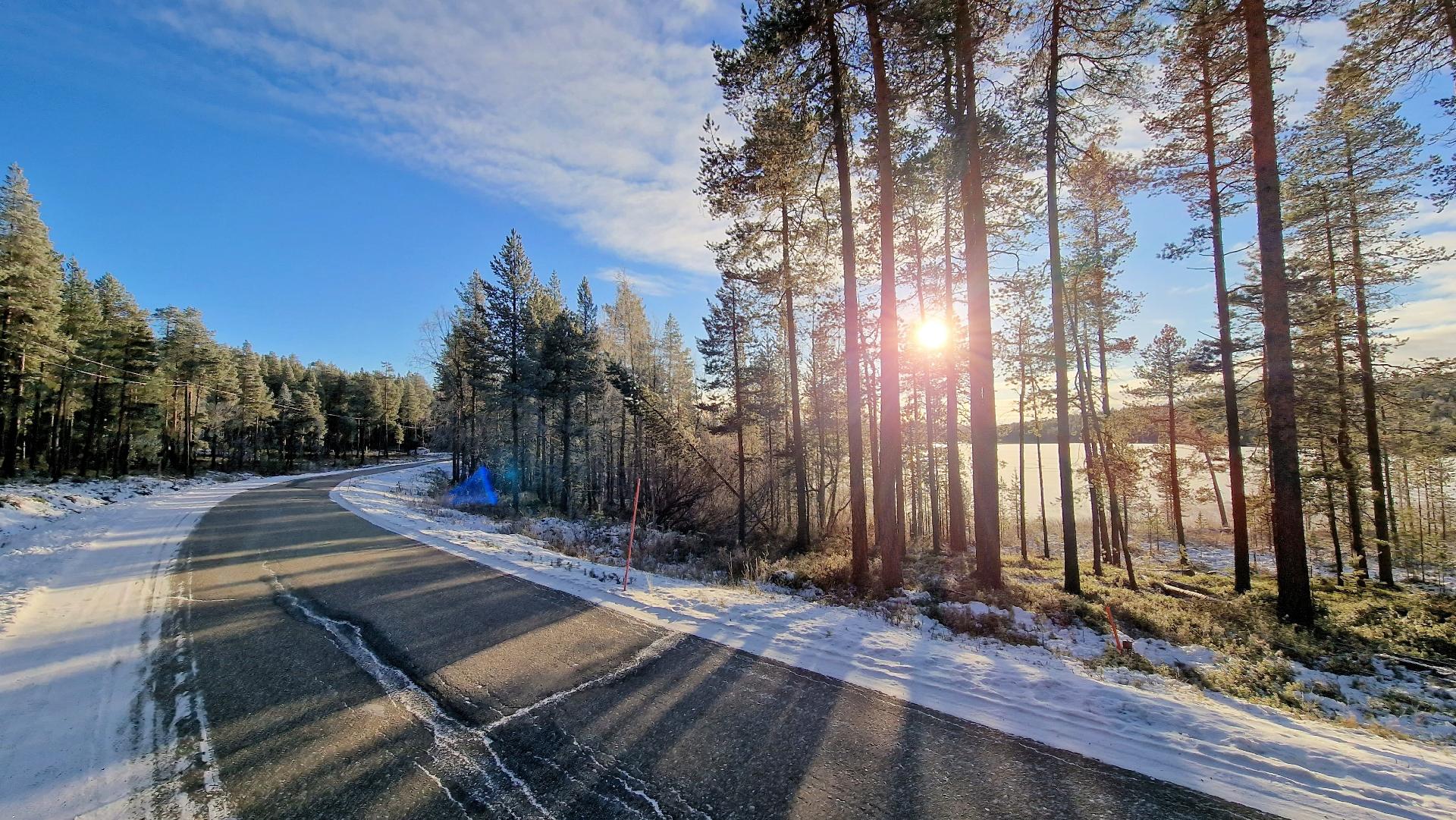 Tolosesta Ivalon suuntaan, tilan toinen pieni palsta Alajärven rannassa.