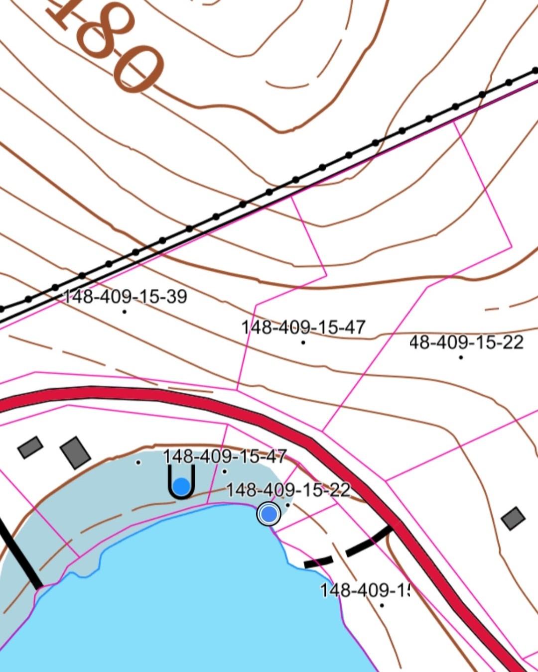 Seuraava kuva otettu Alajärven rantapalstan itälaidalta