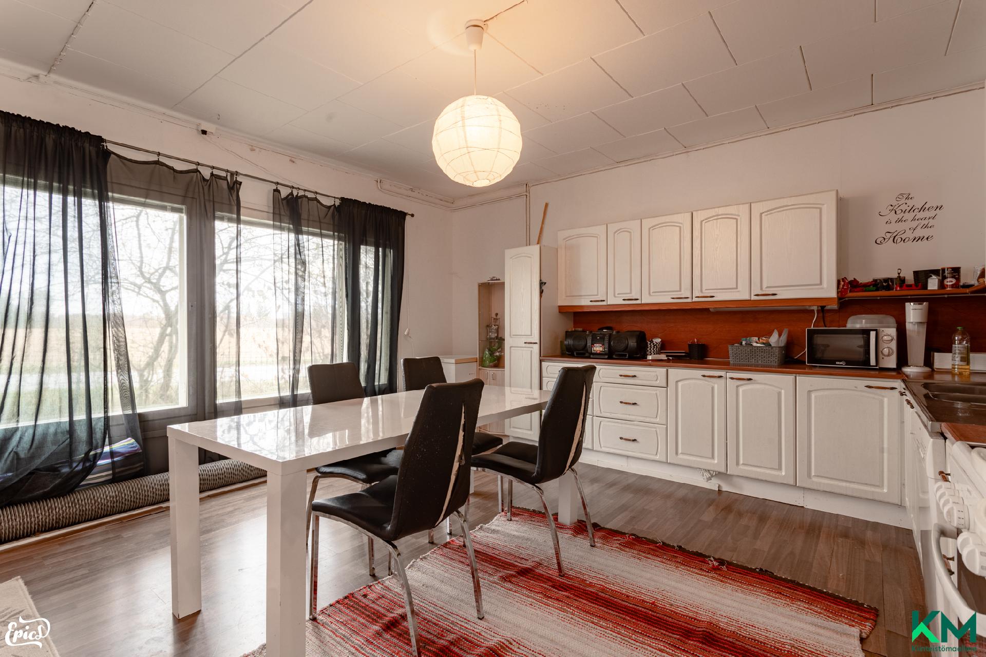 Hiukkastentie 2, Kalkunmäki, Hämeenkyrö