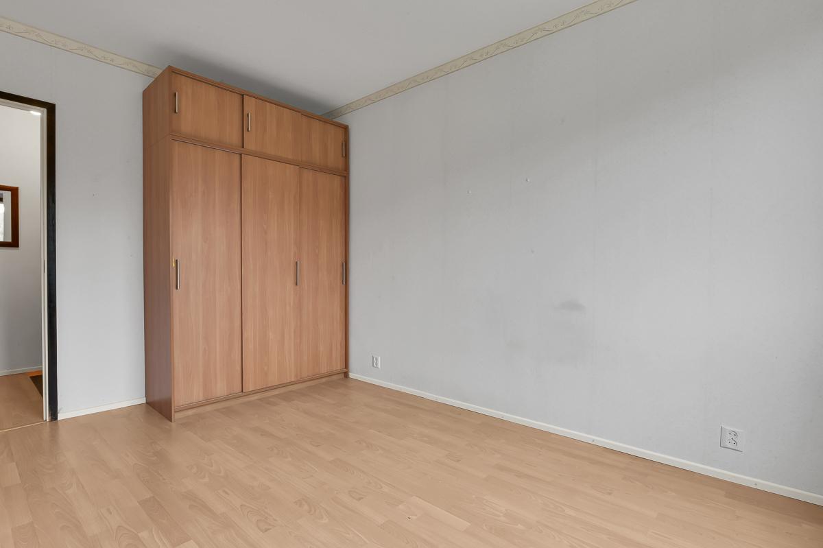 Kivipellontie 10, Karjaa, Raasepori