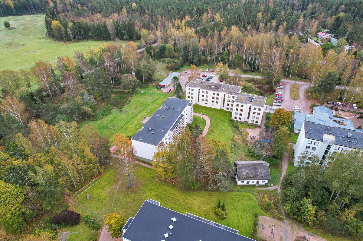 Kivipellontie 10, Karjaa, Raasepori