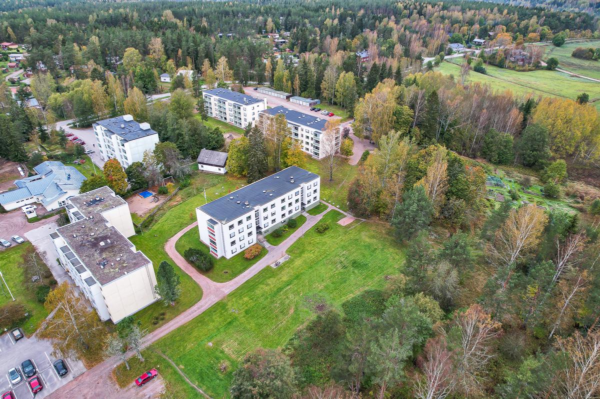 Kivipellontie 10, Karjaa, Raasepori