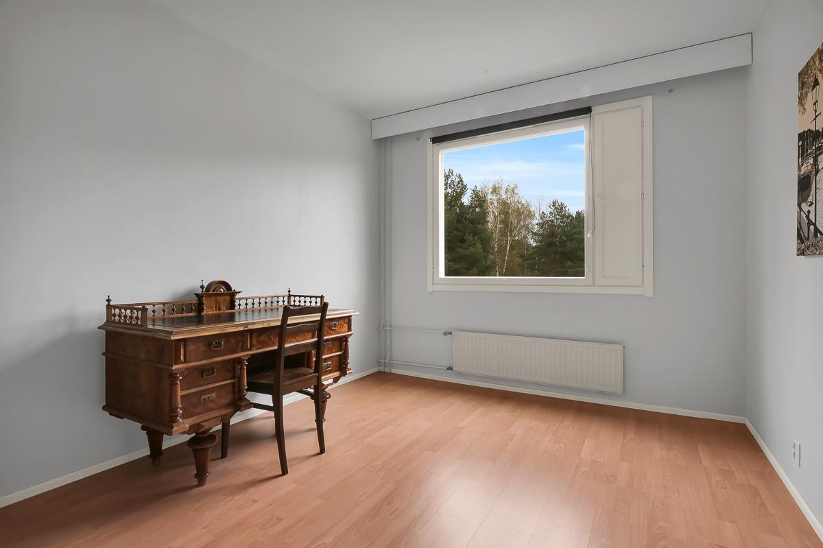 Kivipellontie 10, Karjaa, Raasepori