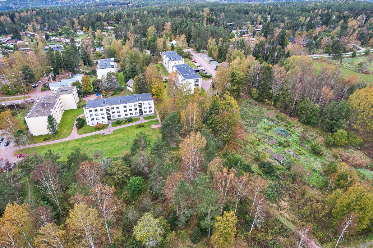 Kivipellontie 10, Karjaa, Raasepori