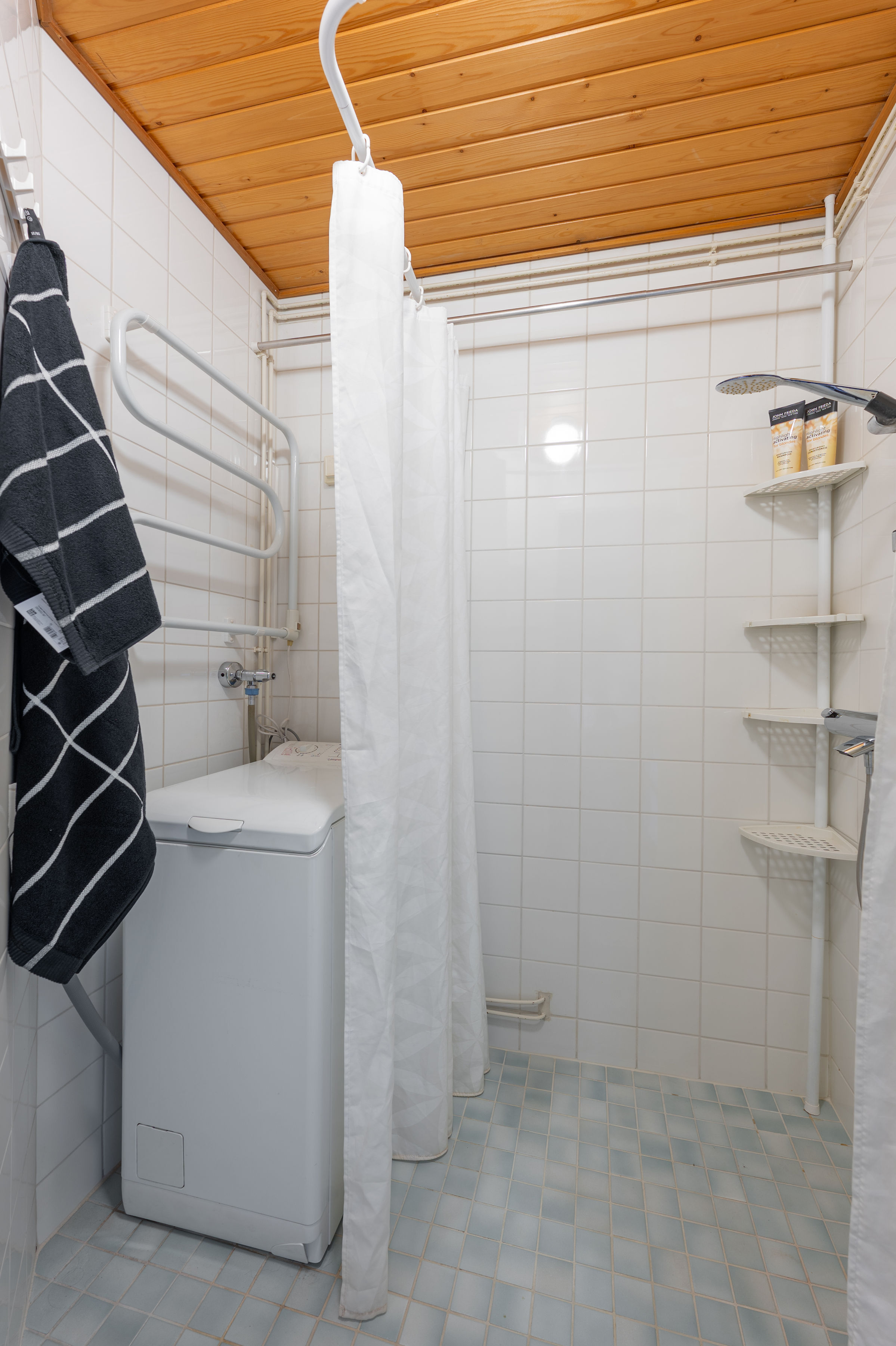 Karjalankatu 8, Paavolan kaupunginosa, Lahti