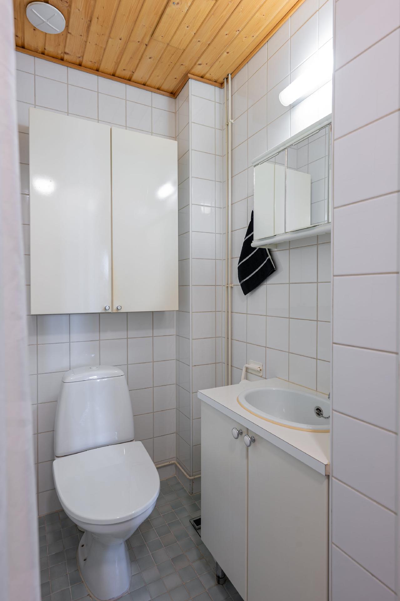 Karjalankatu 8, Paavolan Kaupunginosa, Lahti