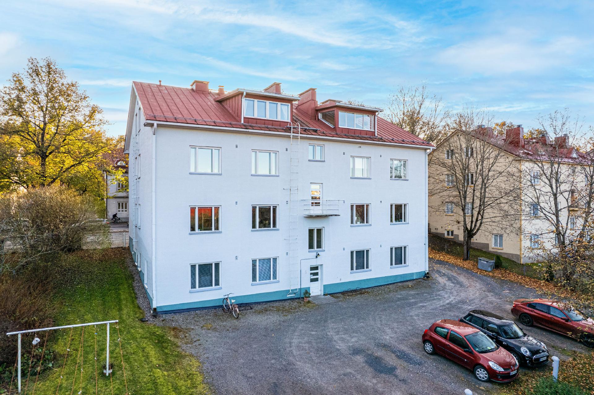 Karjalankatu 8, Paavolan Kaupunginosa, Lahti
